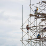 Kiedy praca na rusztowaniach staje się niebezpieczna?